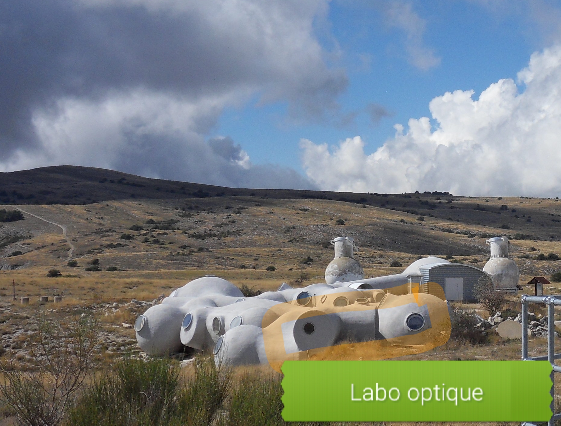 SAMSUNG DIGITAL CAMERA